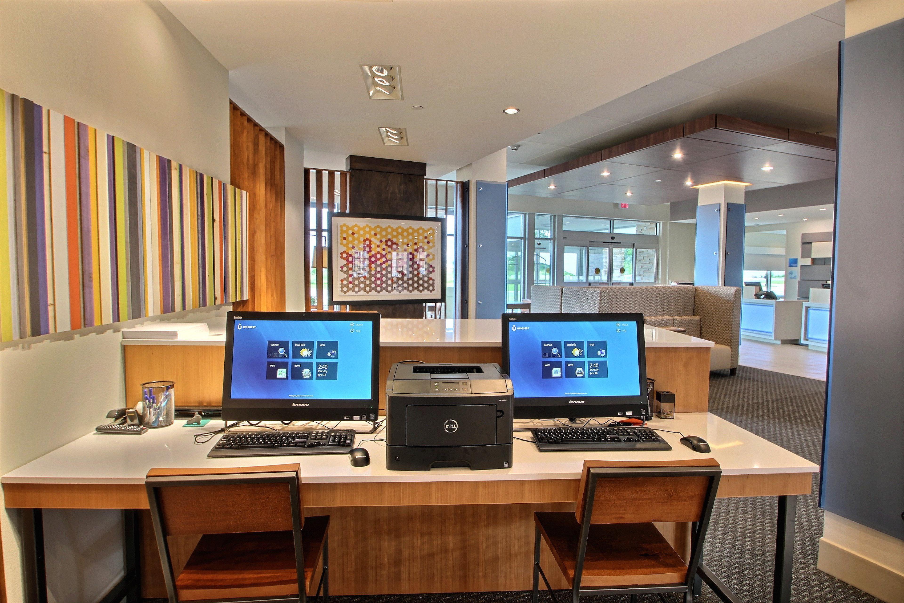 Holiday Inn Express & Suites Fond Du Lac By Ihg Exterior photo