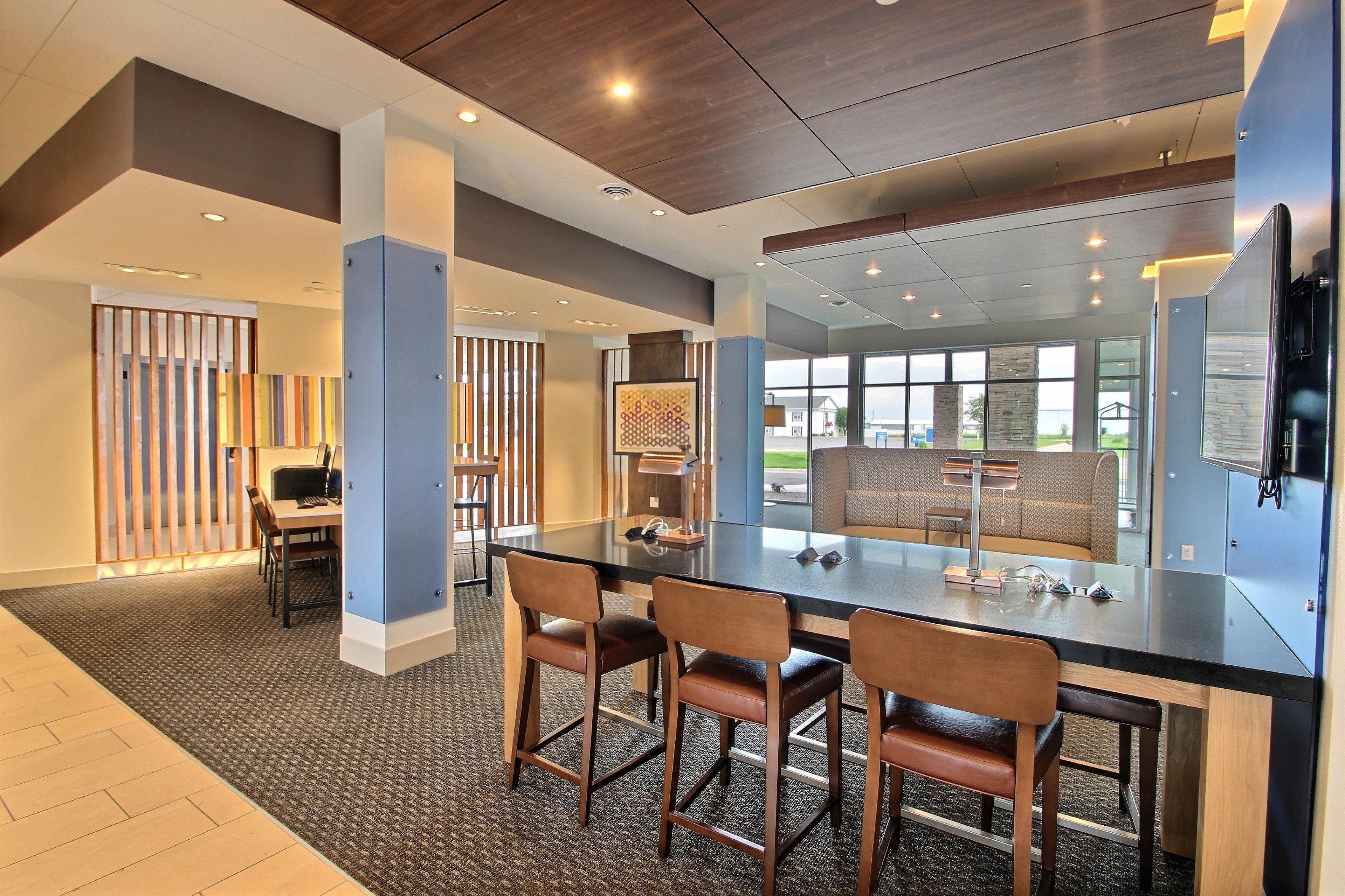 Holiday Inn Express & Suites Fond Du Lac By Ihg Exterior photo